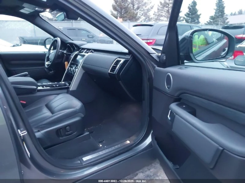 Land Rover Discovery, снимка 9 - Автомобили и джипове - 53245790