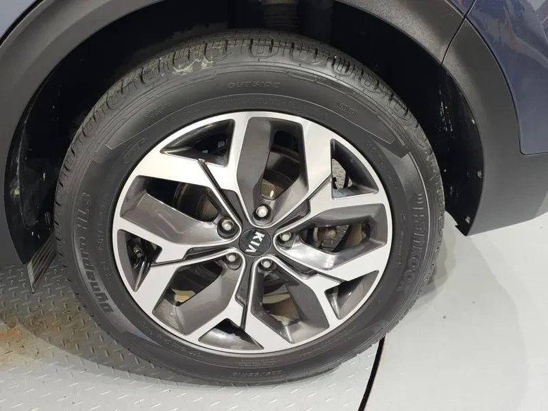 Kia Sportage 2.0 CRDi 4WD, снимка 5 - Автомобили и джипове - 54276388