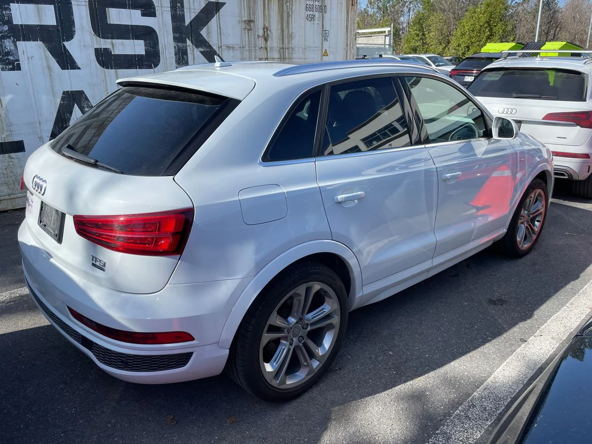 Audi Q3 Technik * ЦЕНА ДО БЪЛГАРИЯ* (CARFAX) - изображение 5