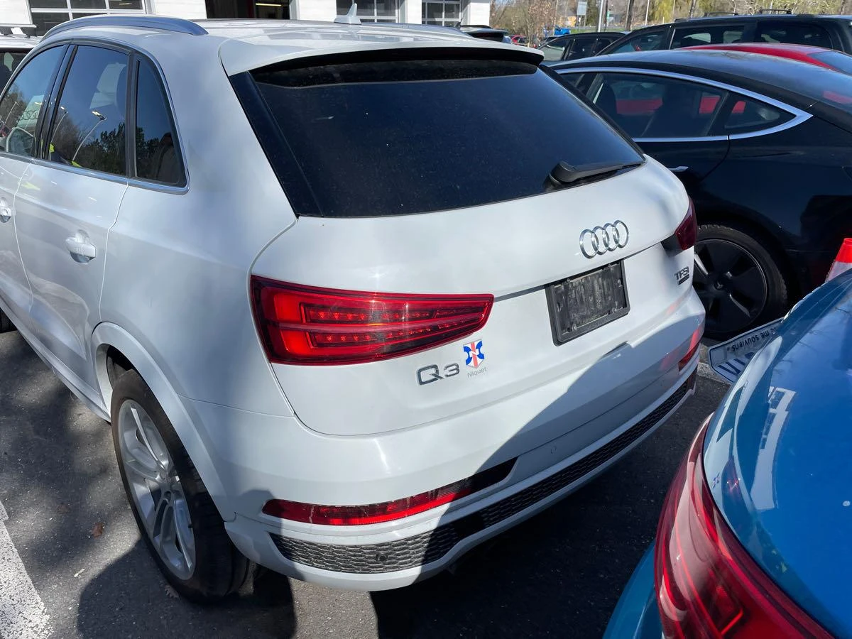 Audi Q3 Technik * ЦЕНА ДО БЪЛГАРИЯ* (CARFAX) - изображение 4