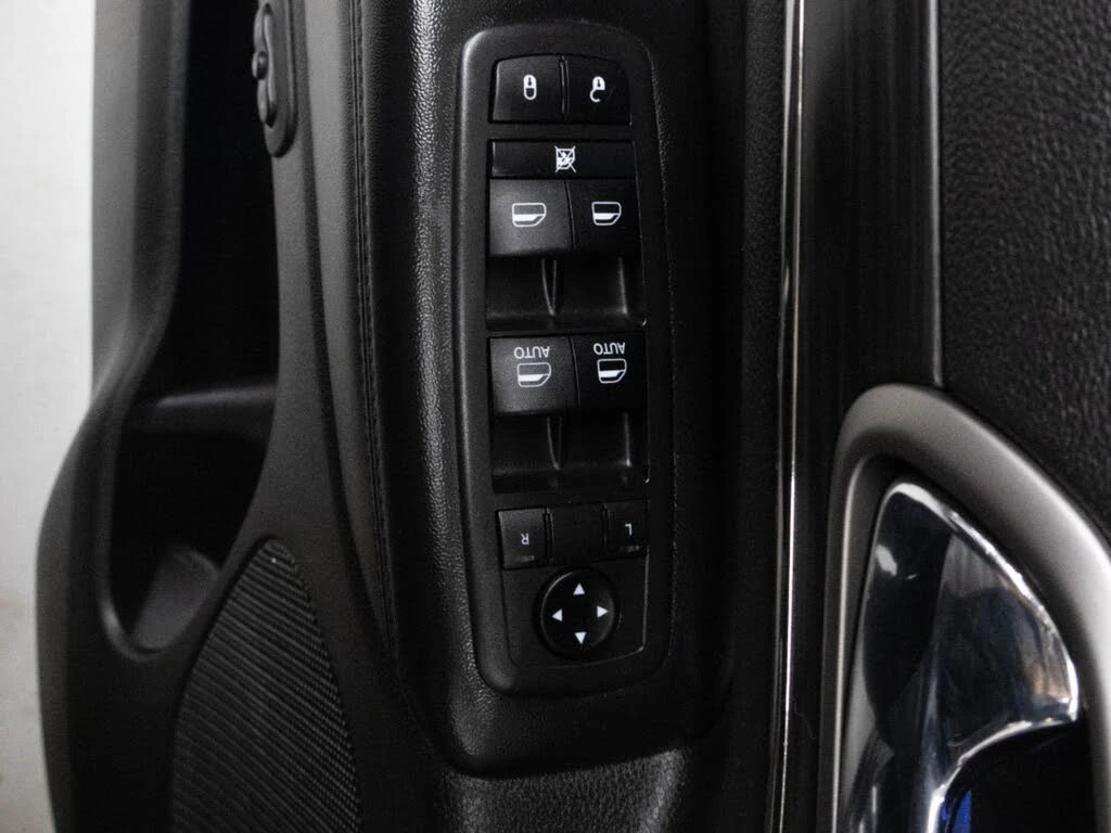 Jeep Grand cherokee 2019 LIMITED X* 5.7 HEMI V8* DISTRONIK* PANO*  | Mobile.bg � ����������� 12