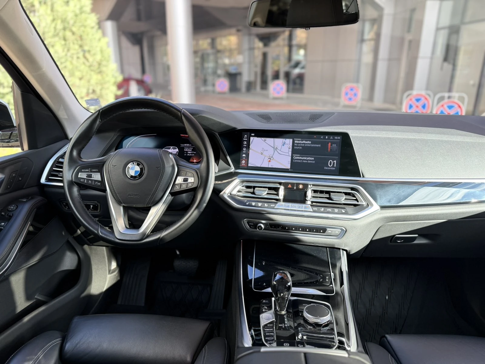 BMW X5 xDrive40i - изображение 10