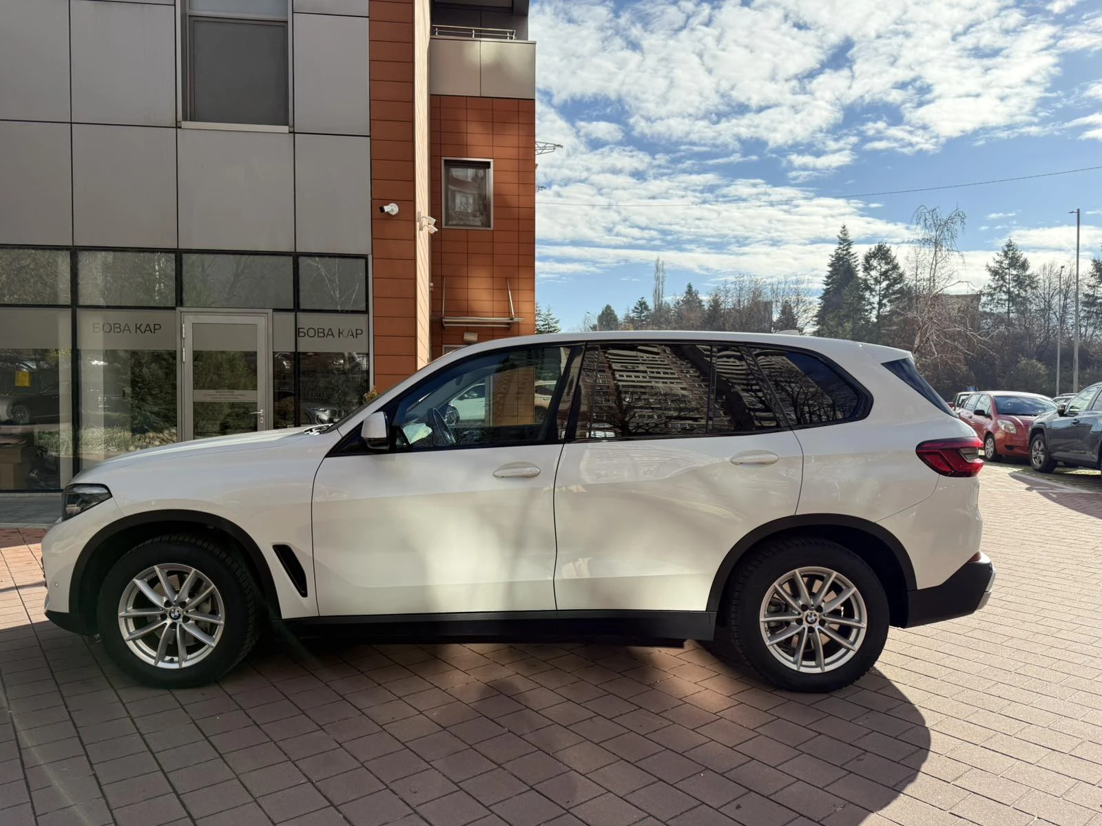 BMW X5 xDrive40i - изображение 4