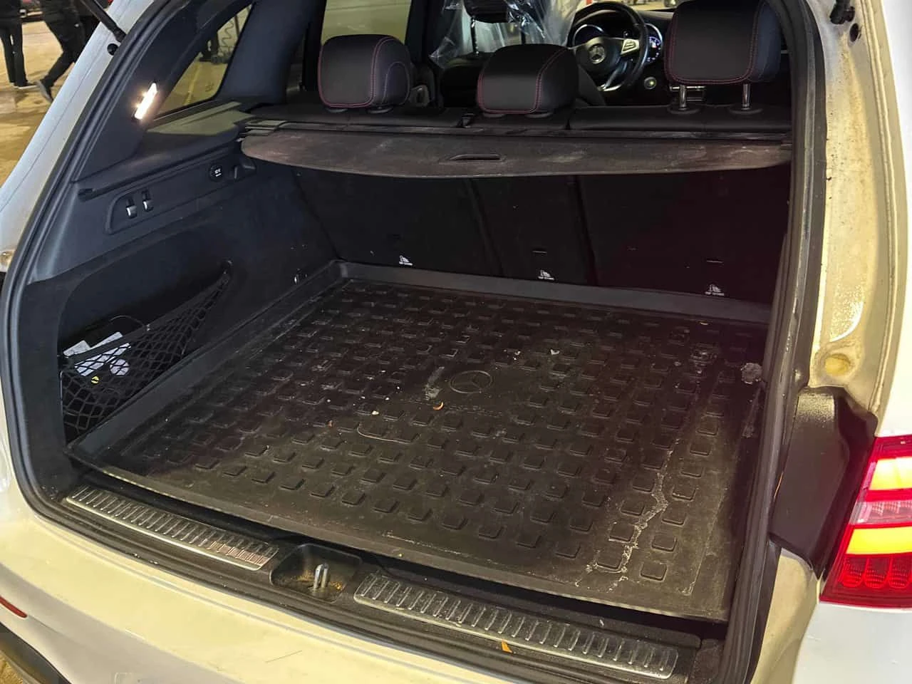 Mercedes-Benz GLC 43 AMG CARFAX/ПАНОРАМА/ПОДГРЕВИ/BURMESTER, снимка 12 - Автомобили и джипове - 53929209