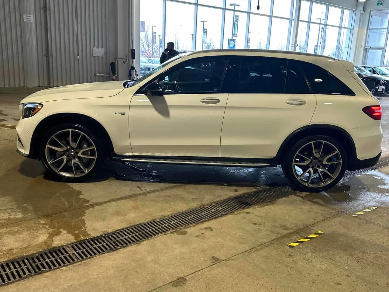 Mercedes-Benz GLC 43 AMG CARFAX/ПАНОРАМА/ПОДГРЕВИ/BURMESTER, снимка 3 - Автомобили и джипове - 53929209