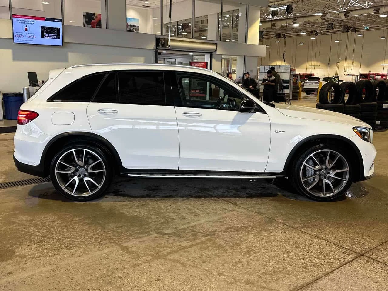 Mercedes-Benz GLC 43 AMG CARFAX/ПАНОРАМА/ПОДГРЕВИ/BURMESTER, снимка 4 - Автомобили и джипове - 53929209
