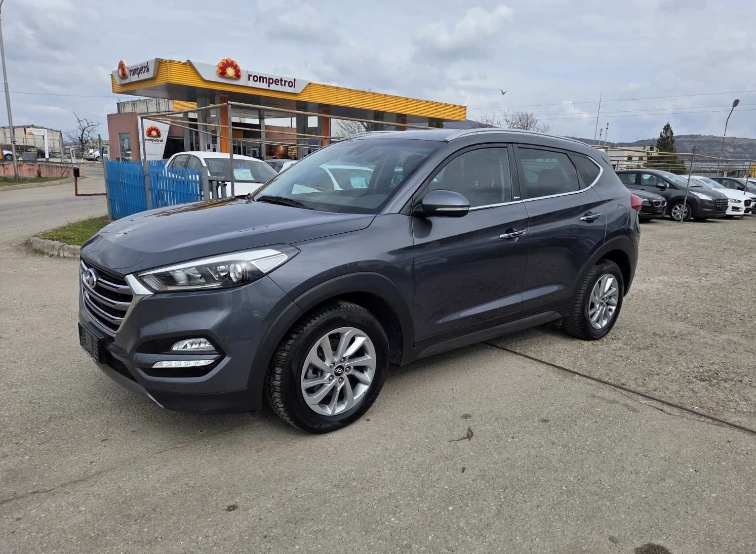 Hyundai Tucson, снимка 3 - Автомобили и джипове - 53960887