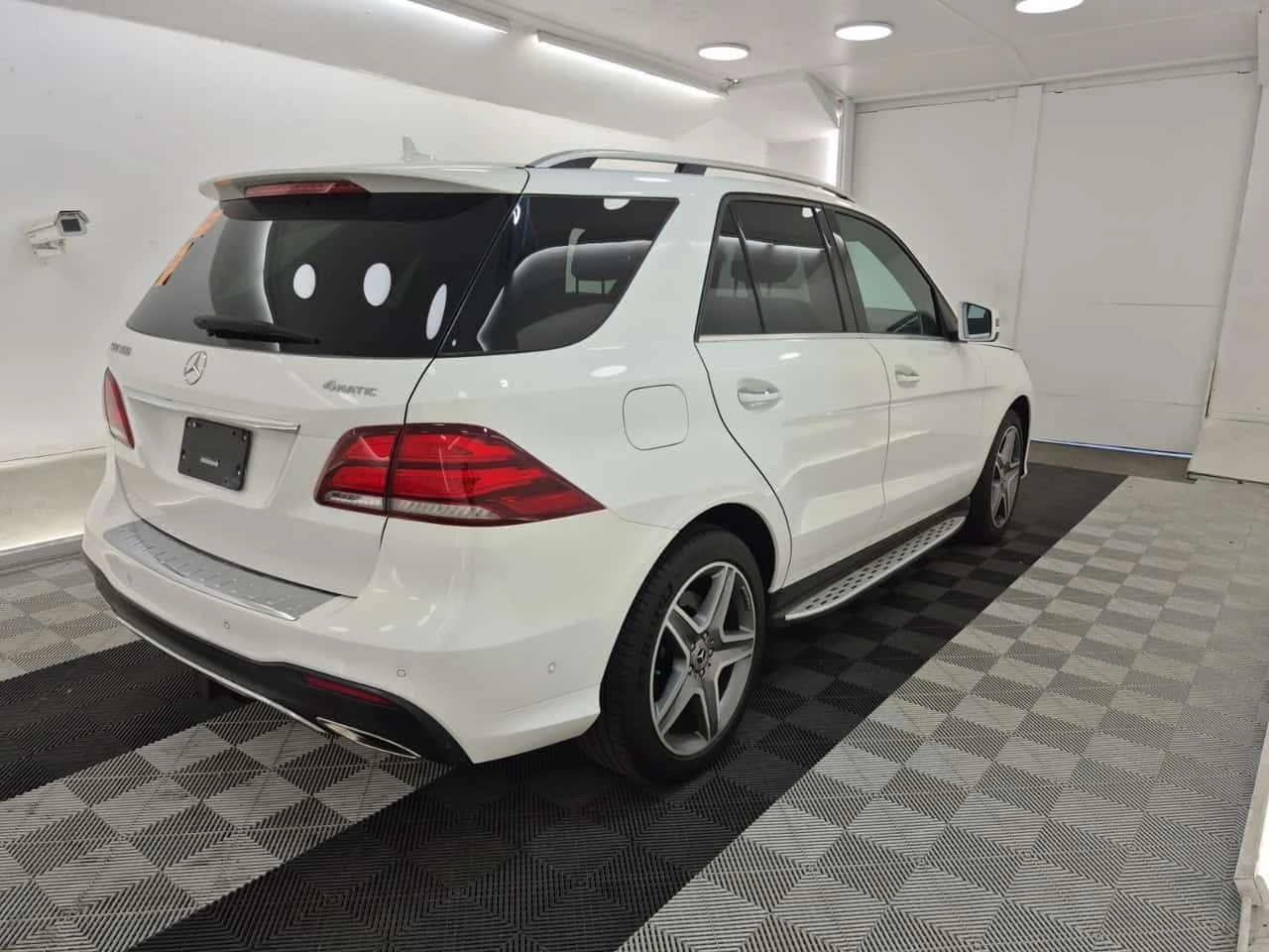 Mercedes-Benz GLE * 400 * CARFAX * ЦЕНА ДО БГ, снимка 3 - Автомобили и джипове - 54874162
