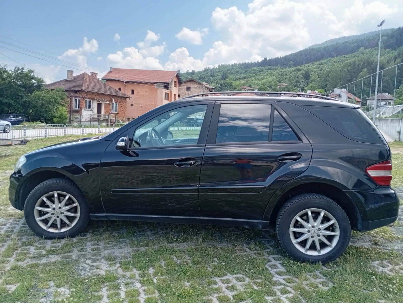 Mercedes-Benz ML 320, снимка 3 - Автомобили и джипове - 54888918