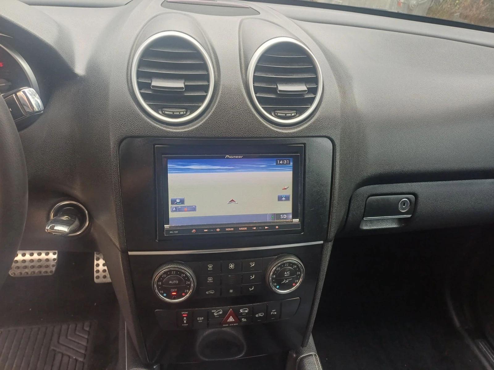 Mercedes-Benz ML 320 Facelift-Sport, снимка 14 - Автомобили и джипове - 56243469