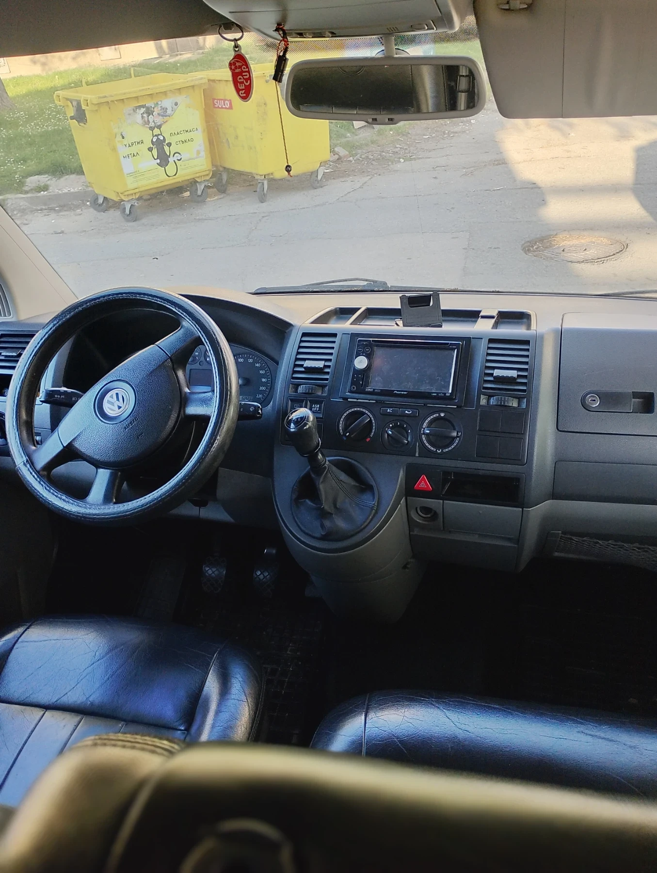 VW T5 2.5 TDI Final Edition , снимка 8 - Бусове и автобуси - 54346435