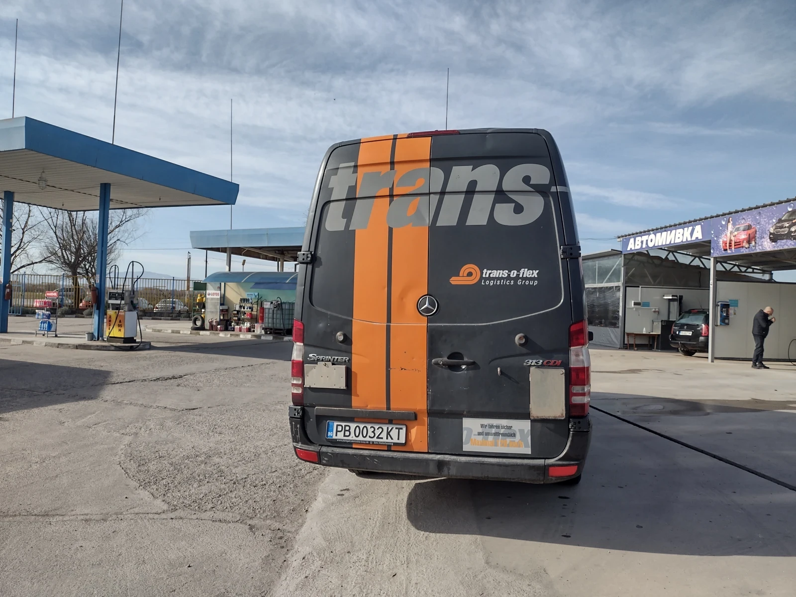 Mercedes-Benz 313, снимка 3 - Бусове и автобуси - 55400520