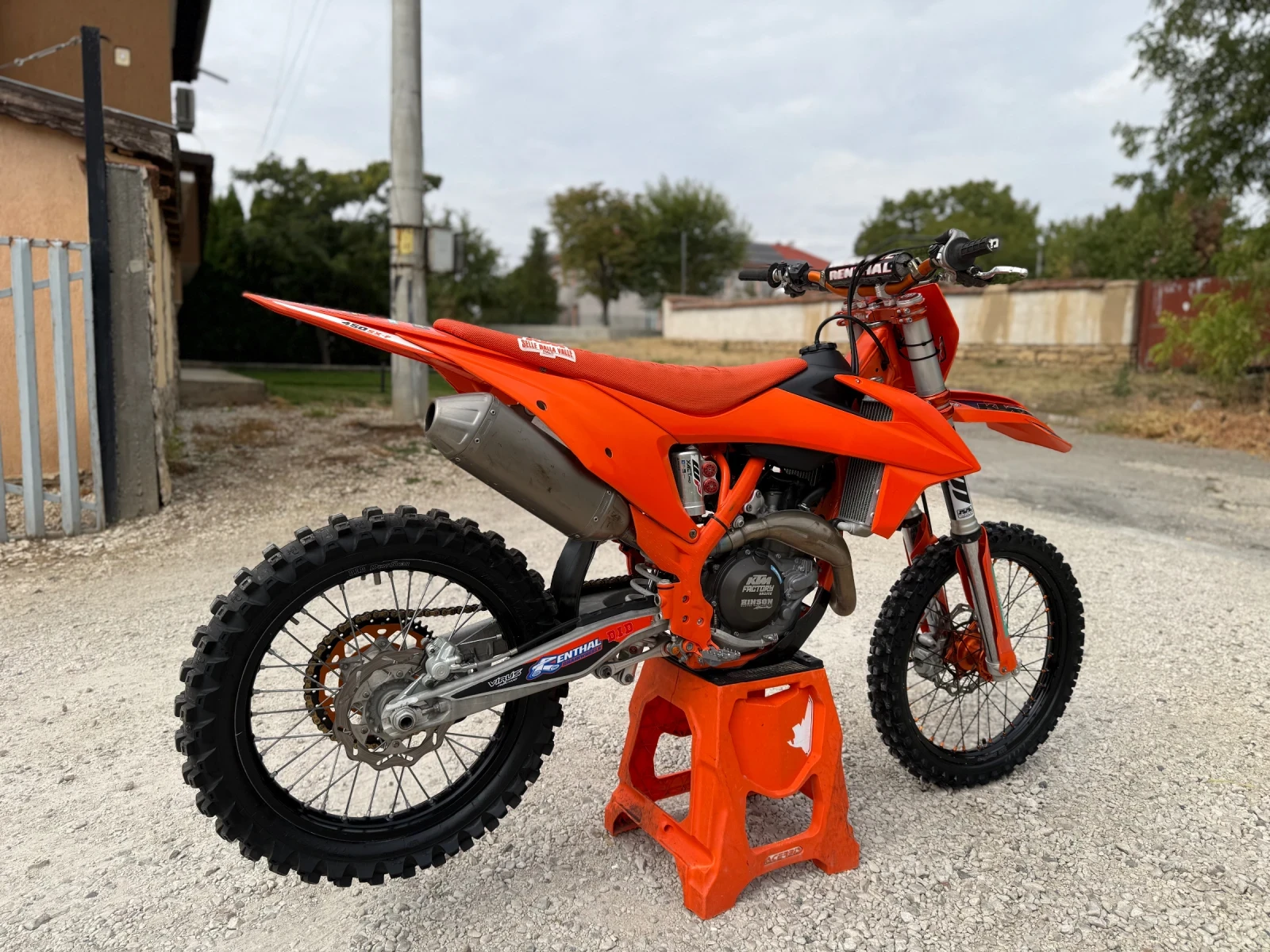 Ktm SX-F * FACTORY * AKRAPOVIC * HINSON - изображение 3