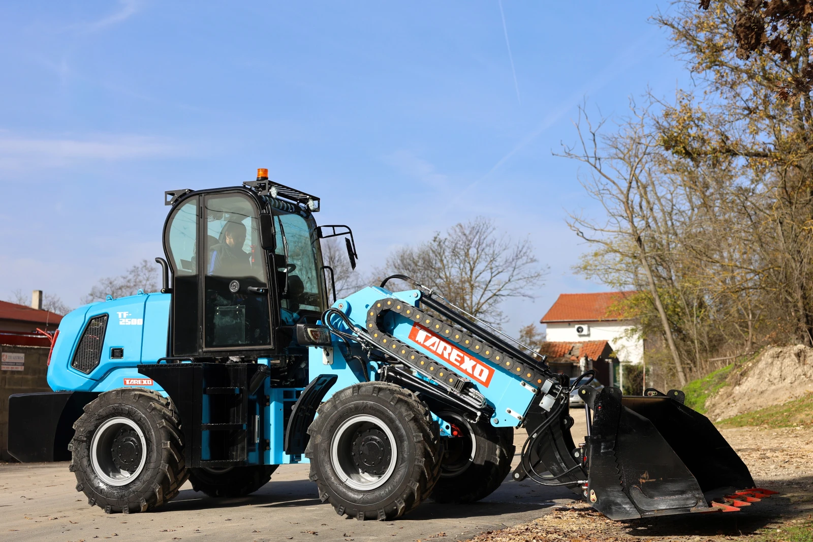 Телескопичен товарач Atlas TAREXO TF2500 ГАРАНЦИЯ - изображение 3