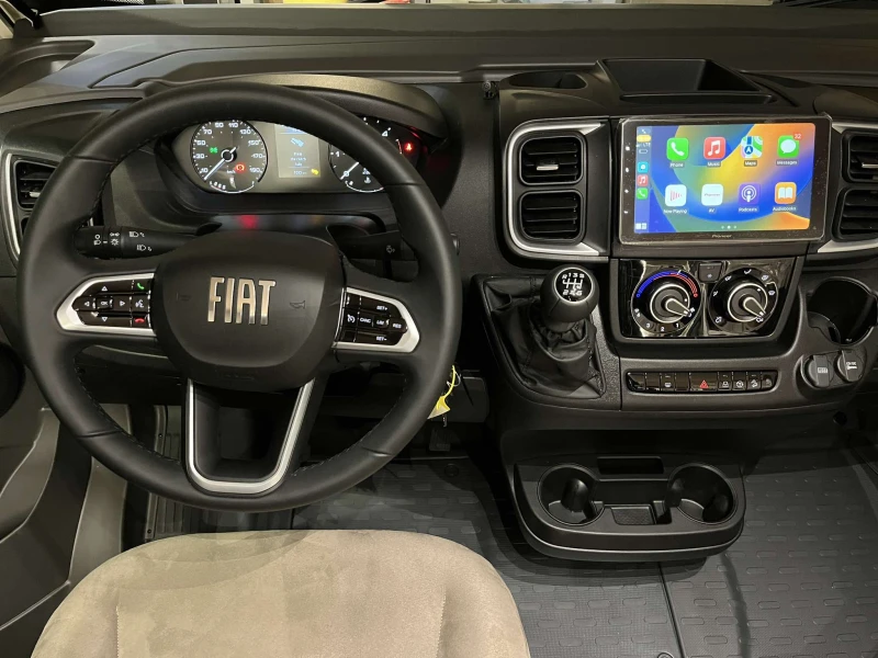 Кемпер McLouis NEVIS 2025 Face to face, снимка 3 - Каравани и кемпери - 51373476