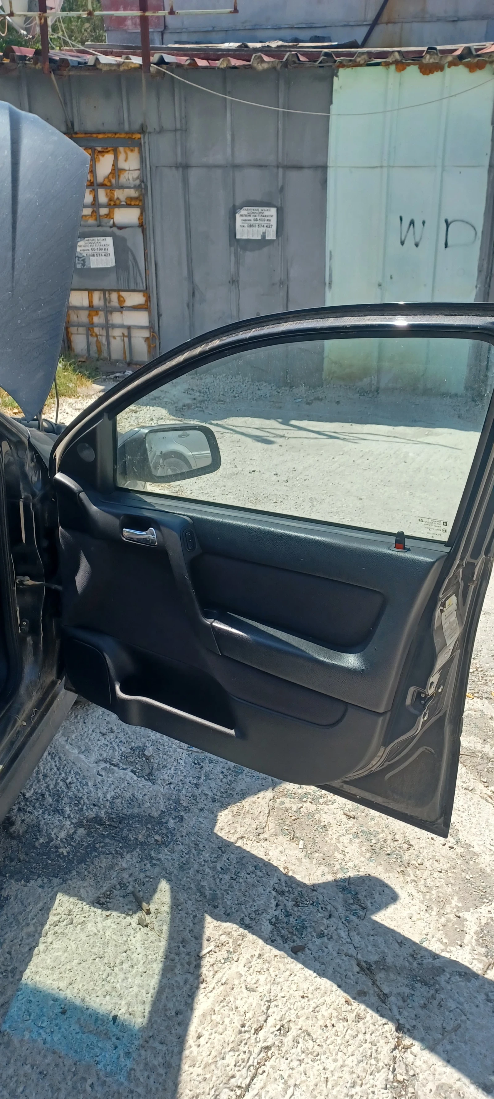 �� ����� ���� ����� � 1.6 ������ | Mobile.bg � ����������� 14