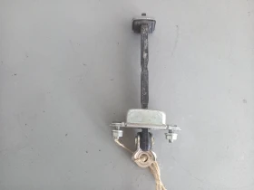 Панта врата ограничителна задна дясна Субару Аутбек (1)