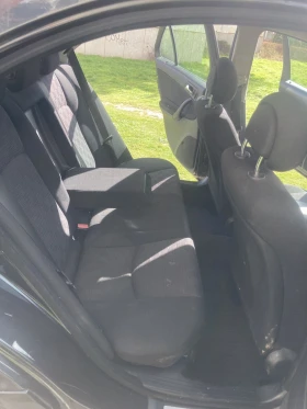 Mercedes-Benz C 180 Komoressor Фейслифт Седан, снимка 9