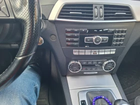 Mercedes-Benz C 220, снимка 13