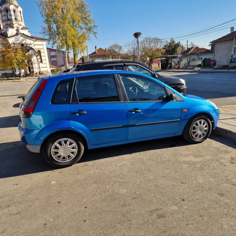 Ford Fiesta 1.3, снимка 6 - Автомобили и джипове - 48024053