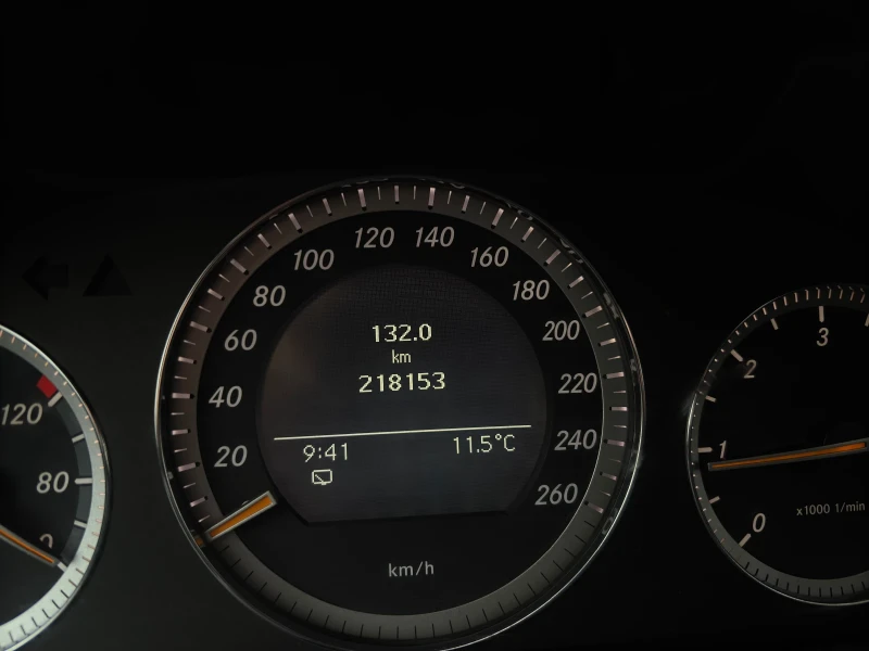 Mercedes-Benz C 220 2.2 140, снимка 11 - Автомобили и джипове - 48126774