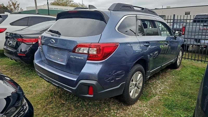 Subaru Outback, снимка 4 - Автомобили и джипове - 48720767