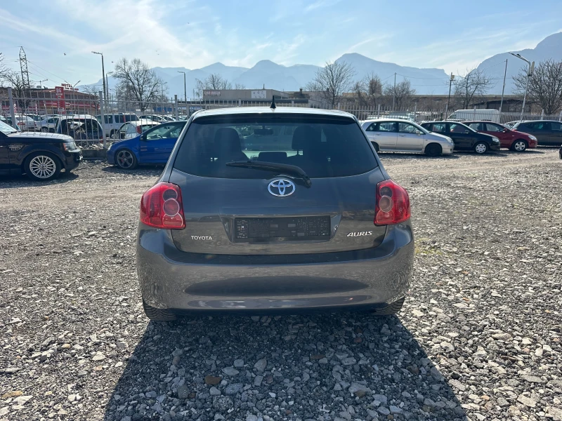 Toyota Auris 1.4D4D 90kc, снимка 4 - Автомобили и джипове - 49423676