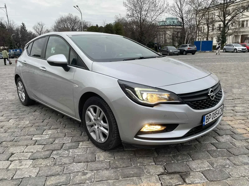 Opel Astra K 105коня EURO 6B, снимка 7 - Автомобили и джипове - 49703912