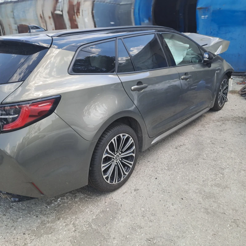 Toyota Corolla, снимка 4 - Автомобили и джипове - 52234959