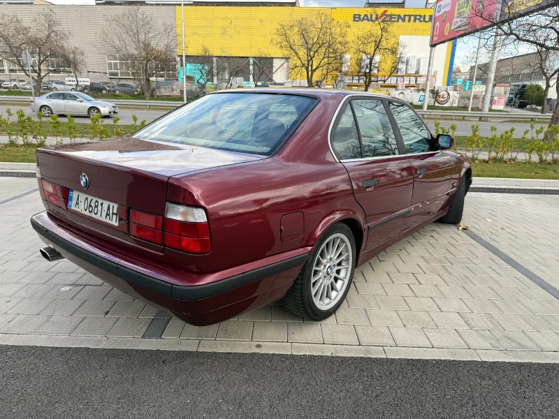 BMW 520 i 1 + 1 подарък, снимка 8 - Автомобили и джипове - 52484774