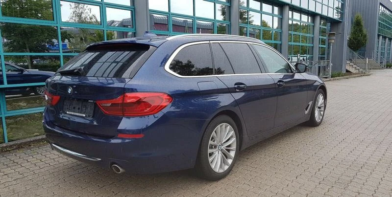 BMW 530 d xDrive, снимка 4 - Автомобили и джипове - 22821490