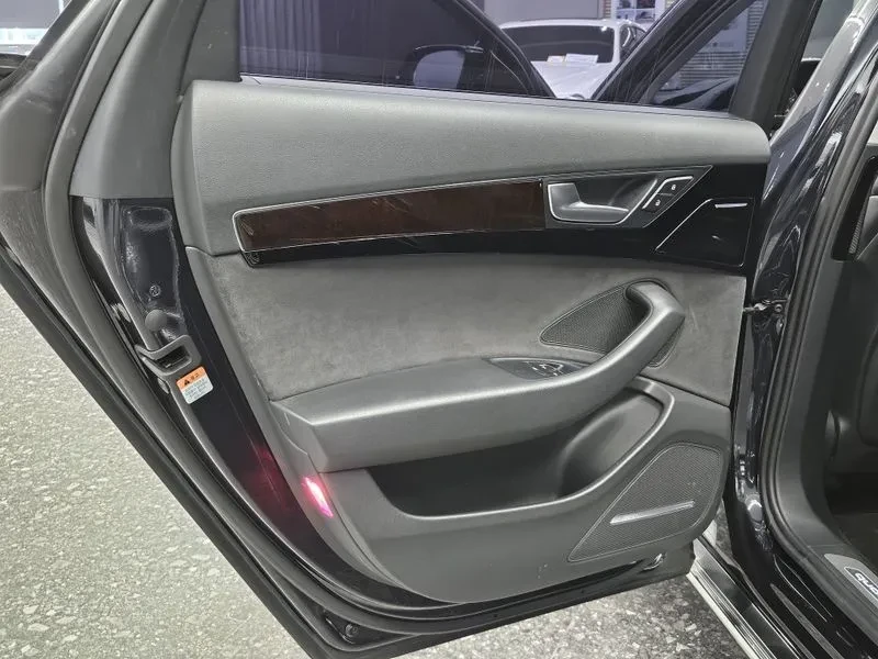 Audi A8 3.0 TDI Quattro, снимка 13 - Автомобили и джипове - 55097964