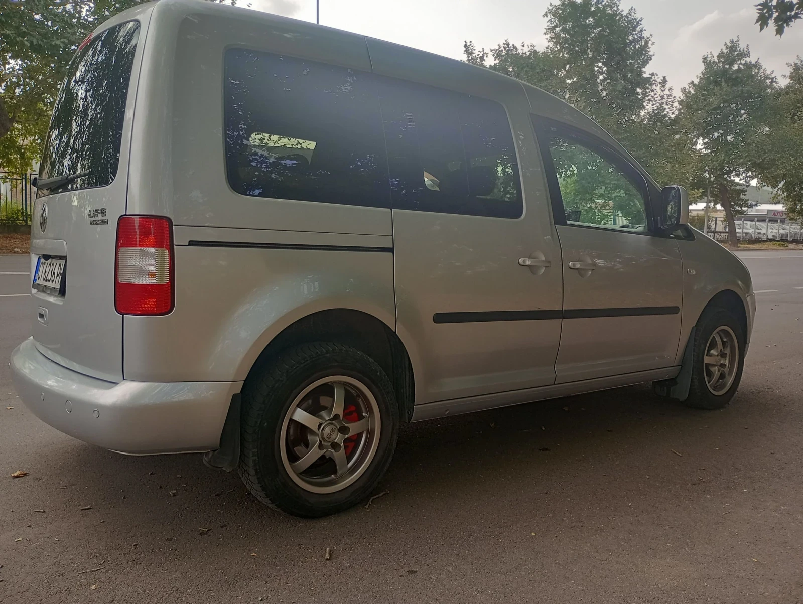 VW Caddy 2, 0 Life Lpg - изображение 5