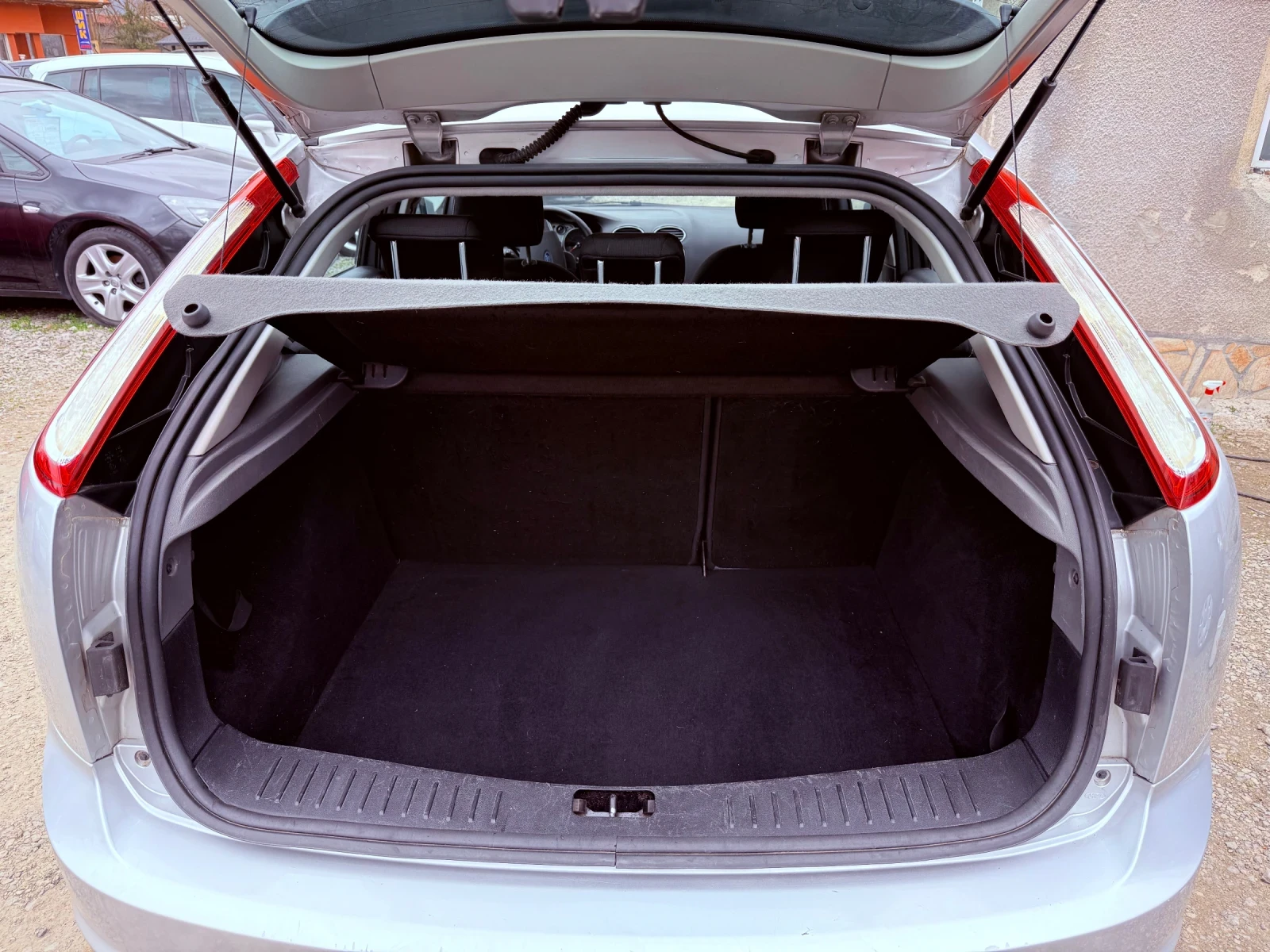 Ford Focus 1.6i  | Mobile.bg   14