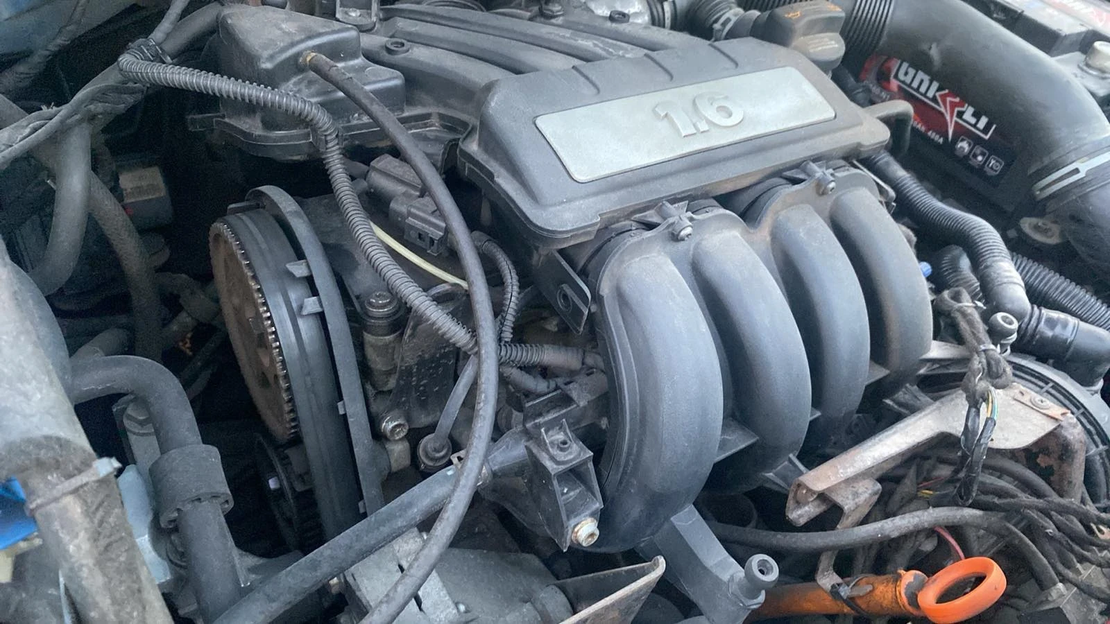 VW Caddy 1.6 ���-������ 5 -������ | Mobile.bg � ����������� 16