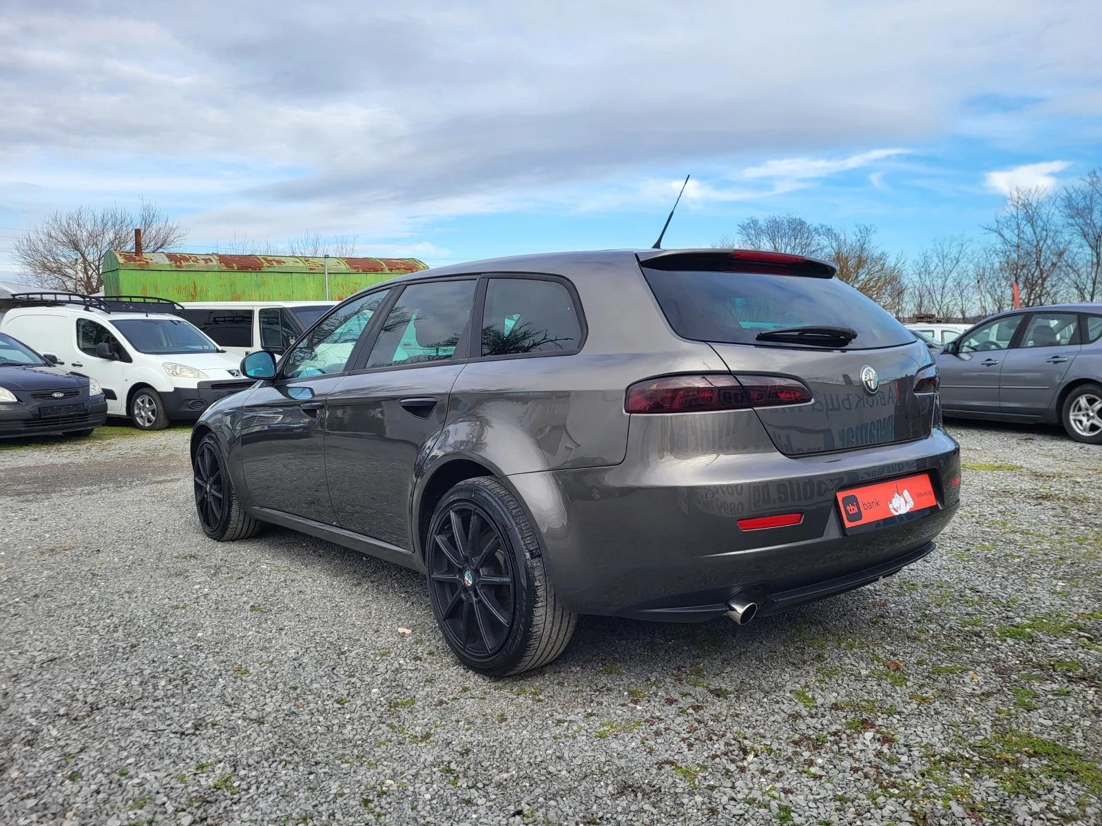 Alfa Romeo 159 sportwagon 1.9JTD - изображение 6