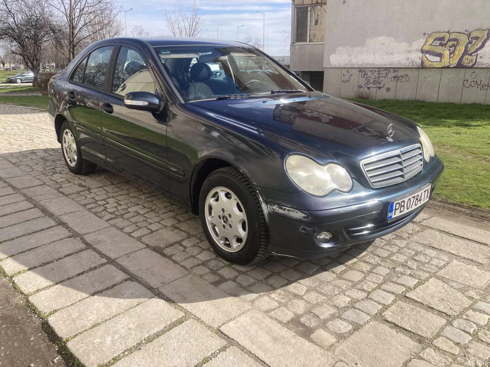 Mercedes-Benz C 180 Komoressor Фейслифт Седан, снимка 4 - Автомобили и джипове - 53716767