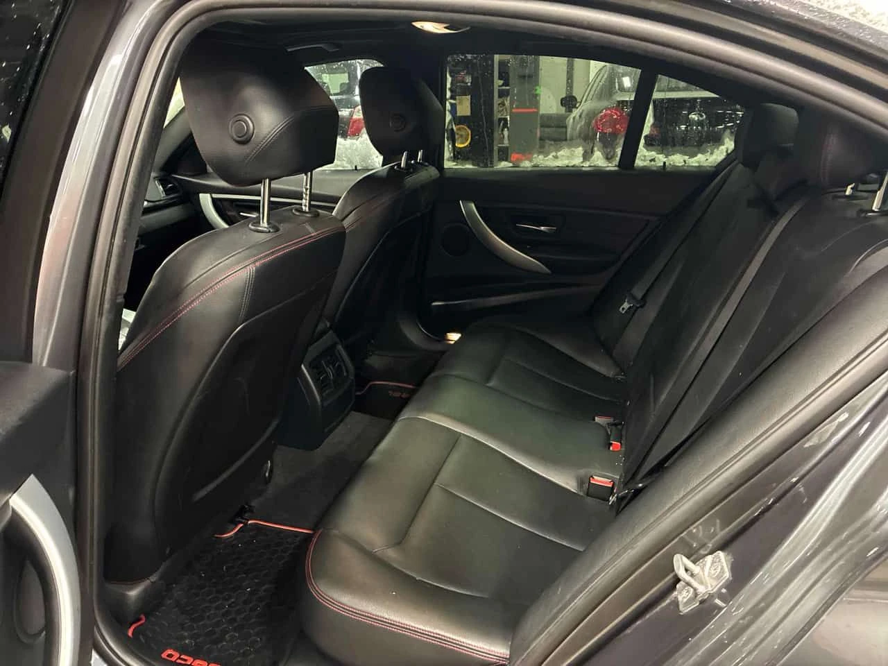 BMW 328 * 328i xDrive * CARFAX * ЦЕНА ДО БГ, снимка 11 - Автомобили и джипове - 53741078