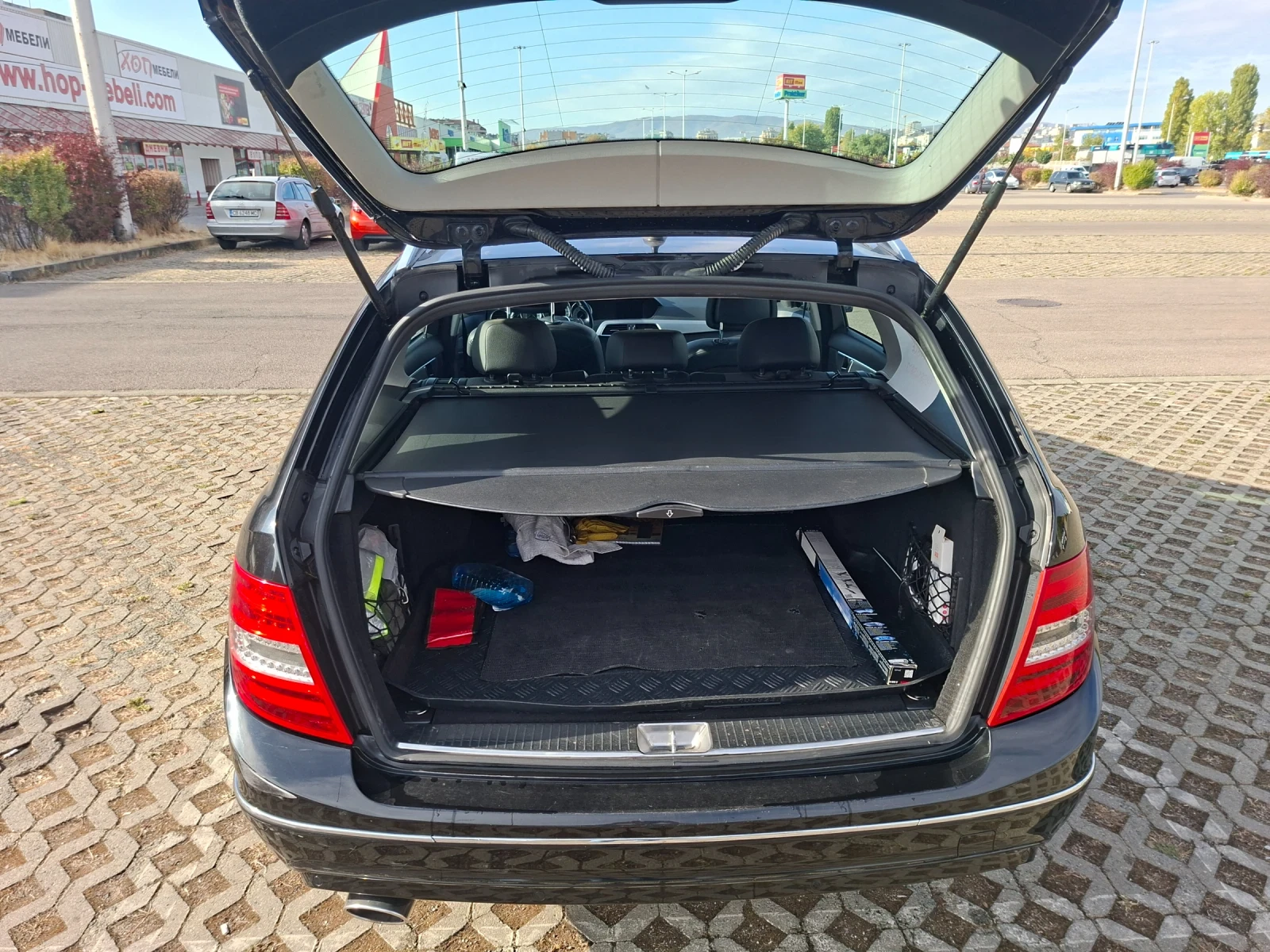 Mercedes-Benz C 220, снимка 4 - Автомобили и джипове - 56452478