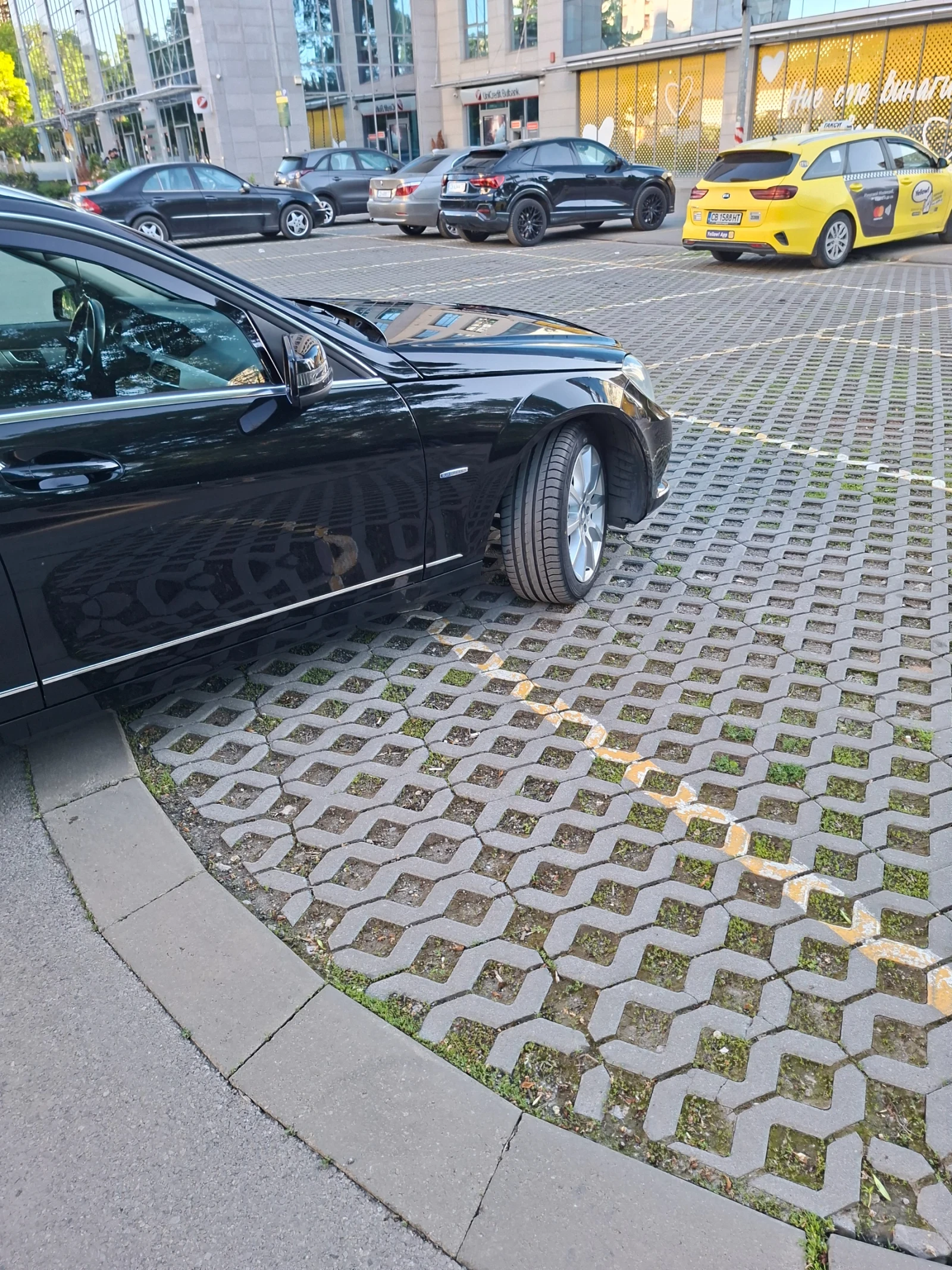 Mercedes-Benz C 220, снимка 9 - Автомобили и джипове - 54555877