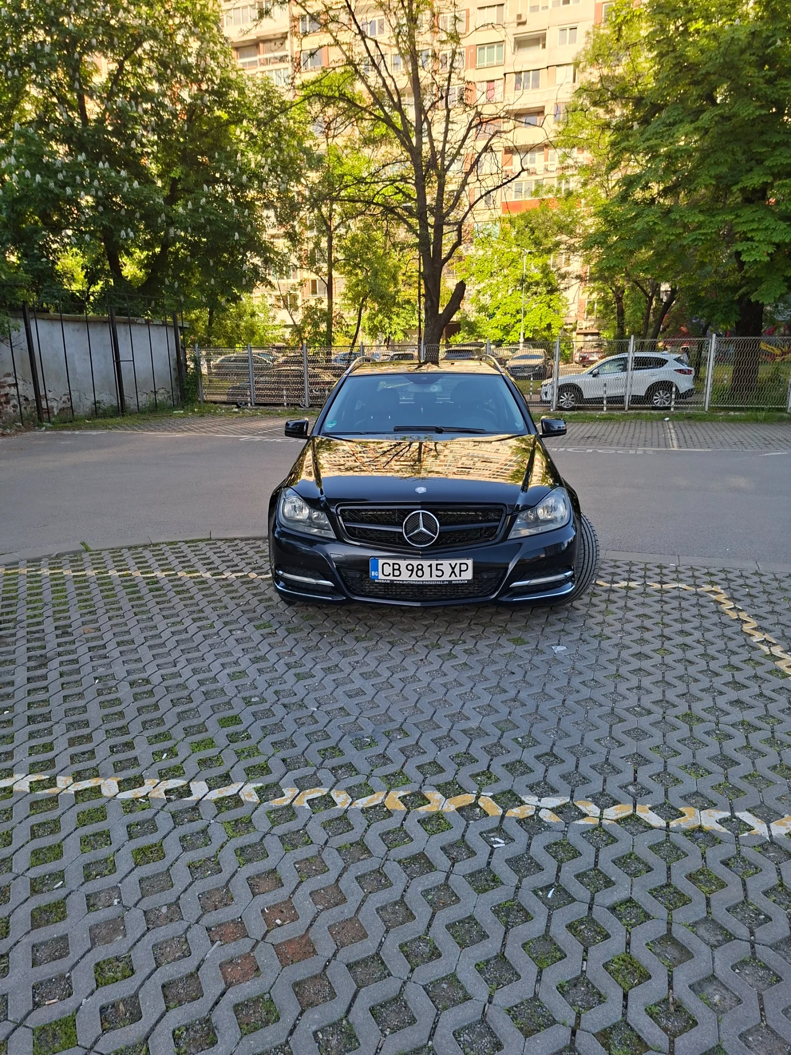 Mercedes-Benz C 220, снимка 8 - Автомобили и джипове - 54555877