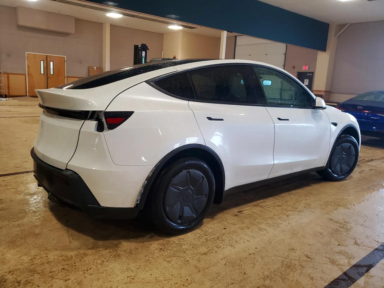 Tesla Model Y * RWD*  | Mobile.bg � ����������� 4
