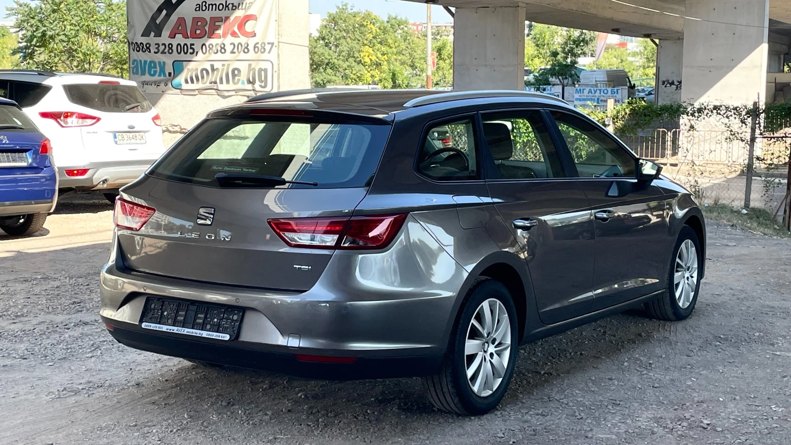 Seat Leon СЕРВ. ДОК., снимка 5 - Автомобили и джипове - 55704036
