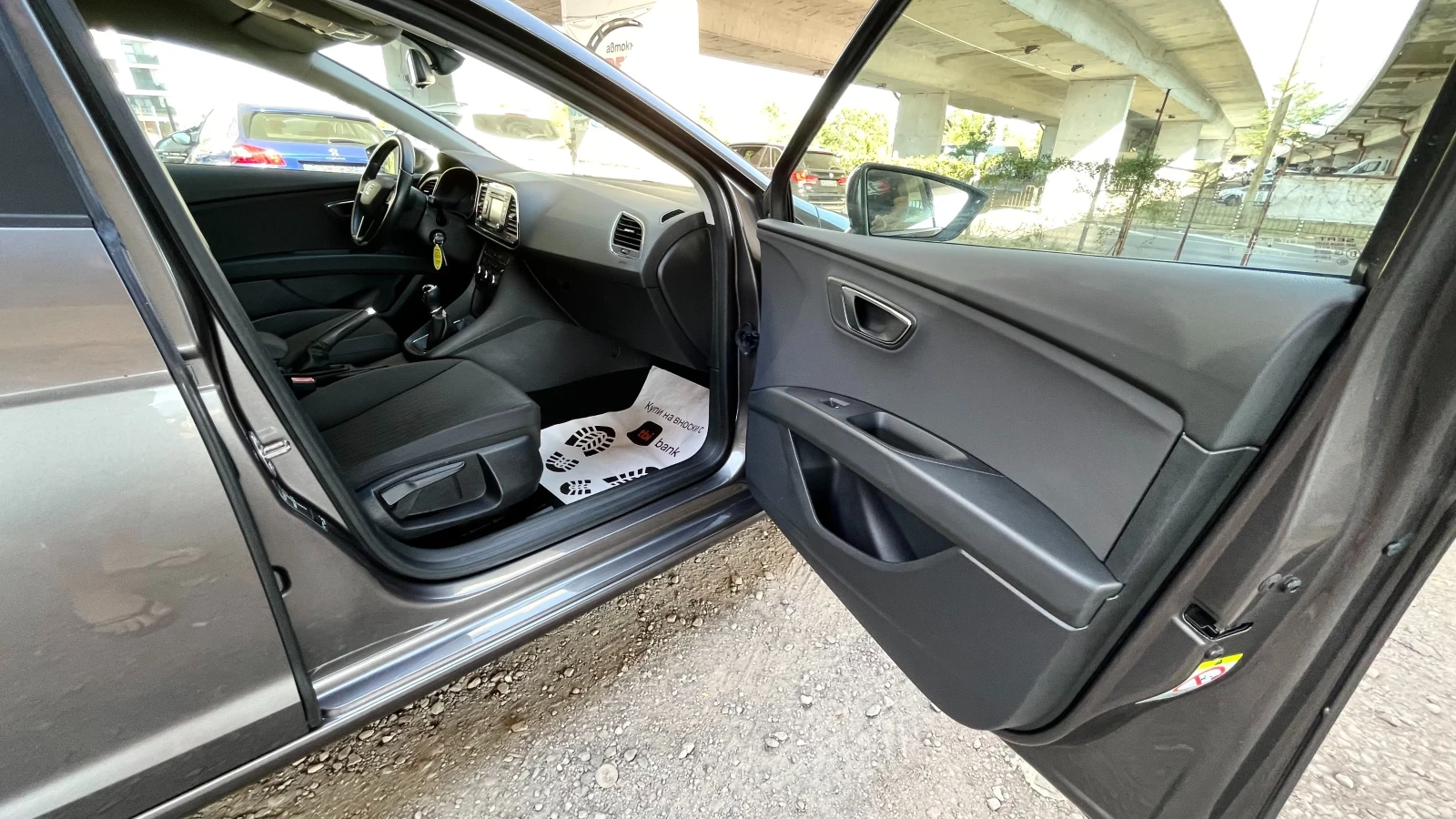 Seat Leon СЕРВ. ДОК., снимка 15 - Автомобили и джипове - 55704036