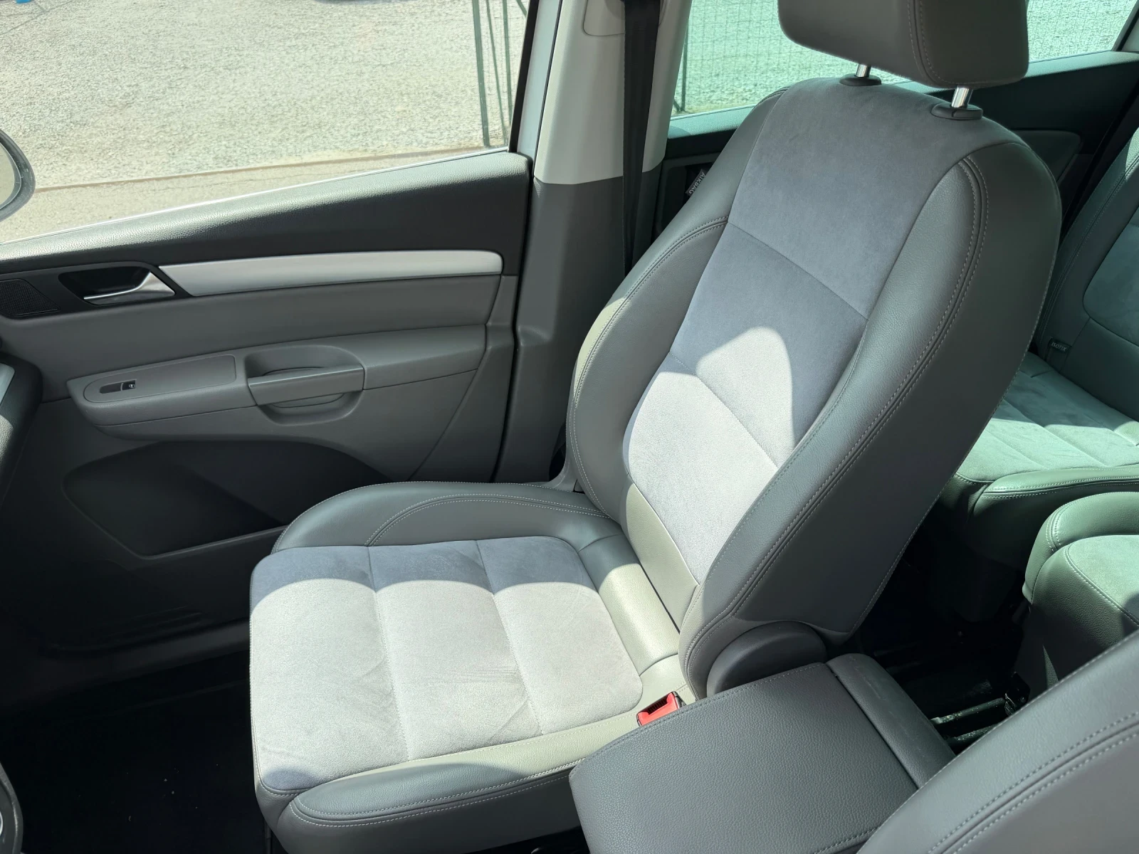 VW Sharan 2.0TDI , снимка 10 - Автомобили и джипове - 55823050