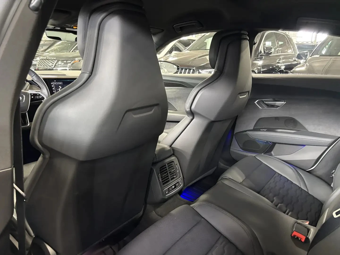 Audi E-Tron GT RS ЦЕНА ДО БЪЛГАРИЯ АВТОКРЕДИТ, снимка 17 - Автомобили и джипове - 55860558