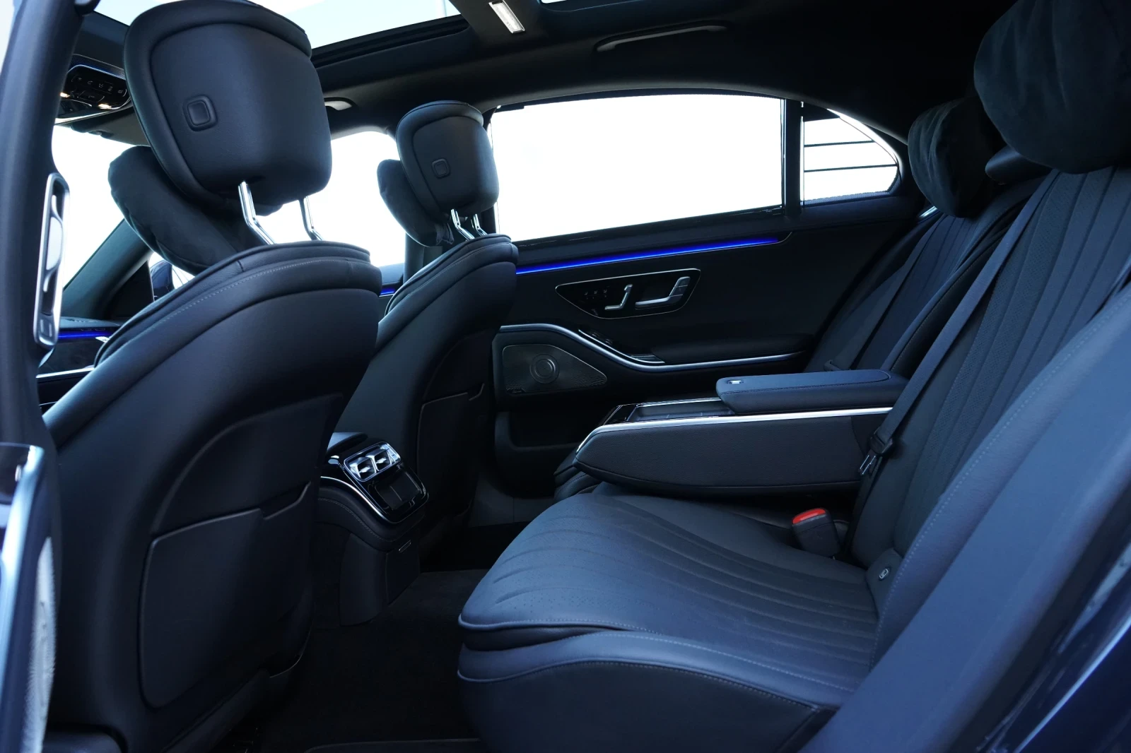 Mercedes-Benz S 500 * L* 4M* S63 OPTIC* PANO* BURMESTER* MANUFAKTUR, снимка 15 - Автомобили и джипове - 56010186