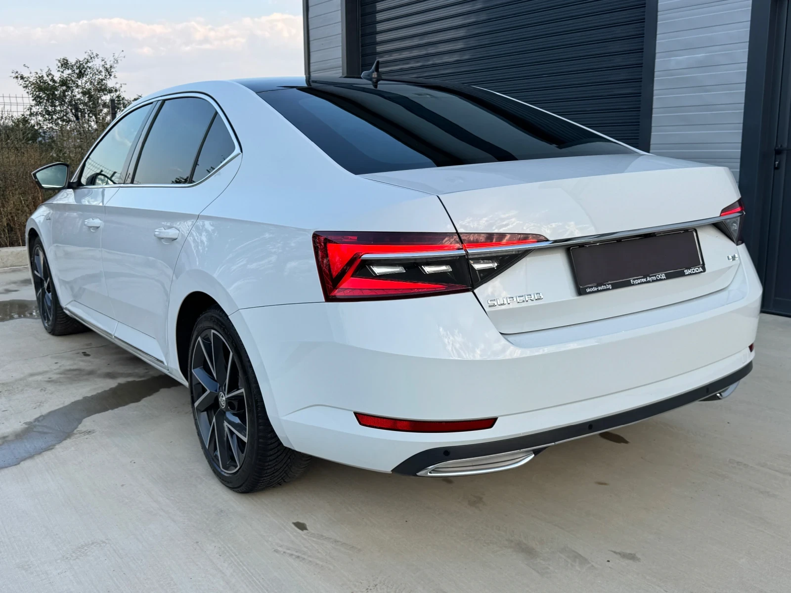 Skoda Superb, снимка 4 - Автомобили и джипове - 56168070
