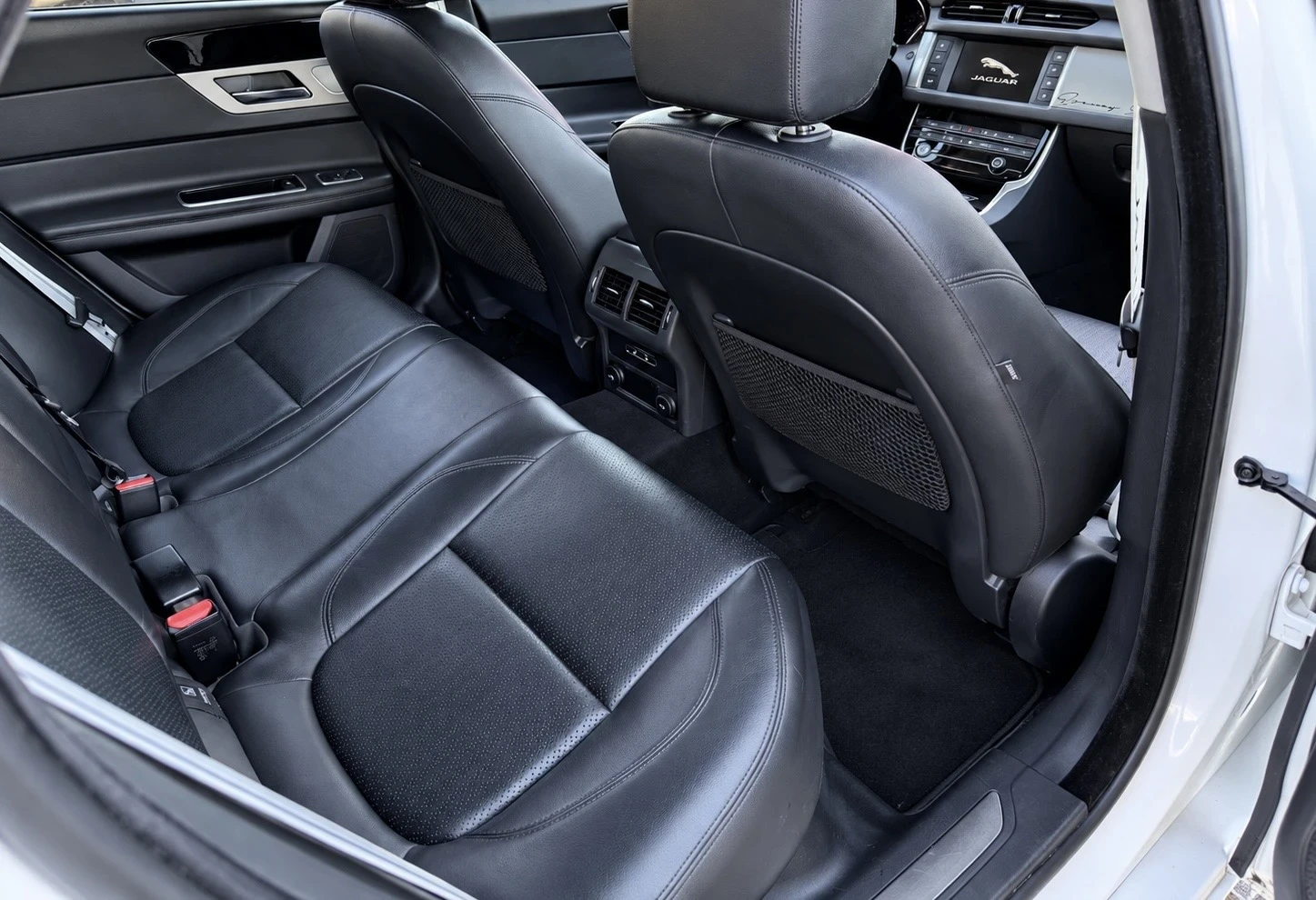 Jaguar Xf 3.0 Supercharged| Prestige/ ЛИЗИНГ, снимка 11 - Автомобили и джипове - 56220999