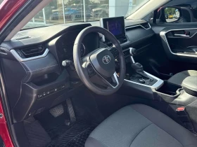 Toyota Rav4 Hybrid XLE AWD | CARFAX | АВТОФИНАНСИРАНЕ, снимка 7